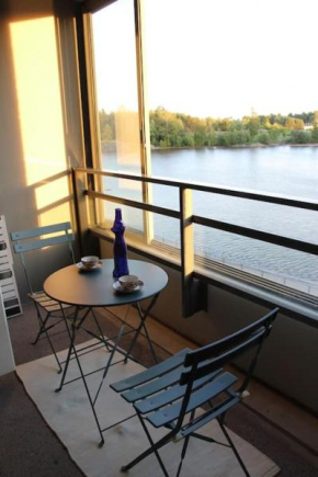 Bright apartment by the sea, Helsinki